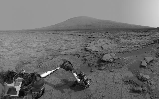 Mars View from 'John Klein' to Mount Sharp, Right Eye