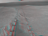 Opportunity's Tracks Near Crater Rim Ridgeline