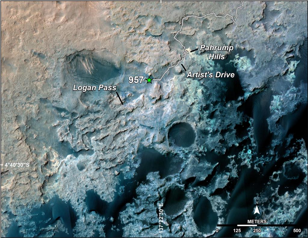 HiRISE image showing the rover's current location.