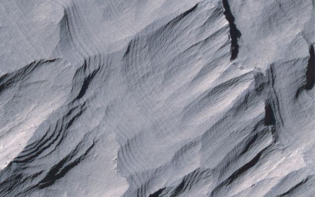 Layers in Upper Formation of Gale Crater Mound