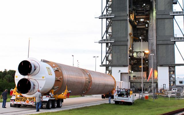 The first stage of the Atlas V rocket for NASA's Mars Science Laboratory (MSL) mission arrives at the Vertical Integration Facility at Space Launch Complex 41 on Cape Canaveral Air Force Station.