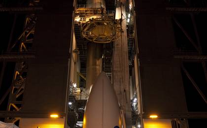 The payload fairing containing NASA's Mars Science Laboratory (MSL) spacecraft arrives at the Vertical Integration Facility at Space Launch Complex 41 at Cape Canaveral Air Force Station in Florida.