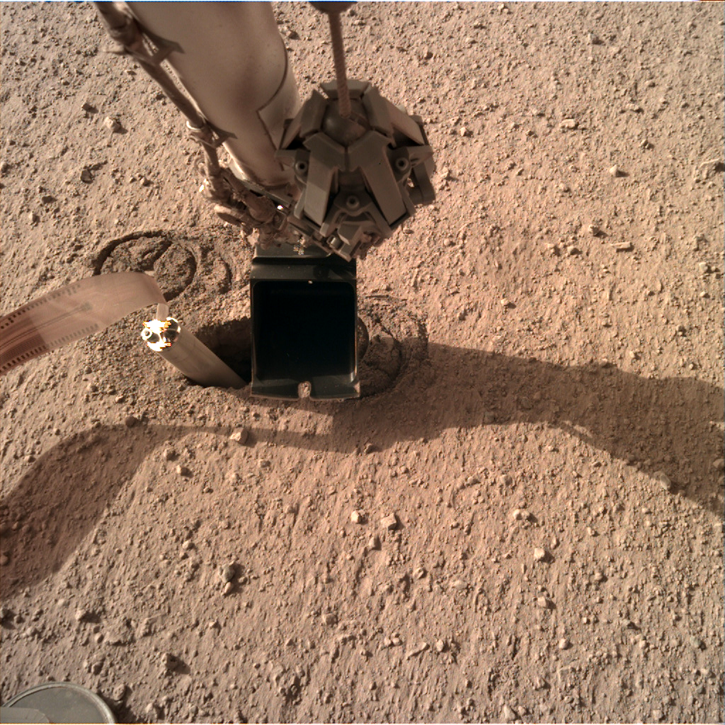 MARS: CURIOSITY u krateru  GALE Vol II. - Page 47 D000M0238_617639134EDR_F0000_0250M_