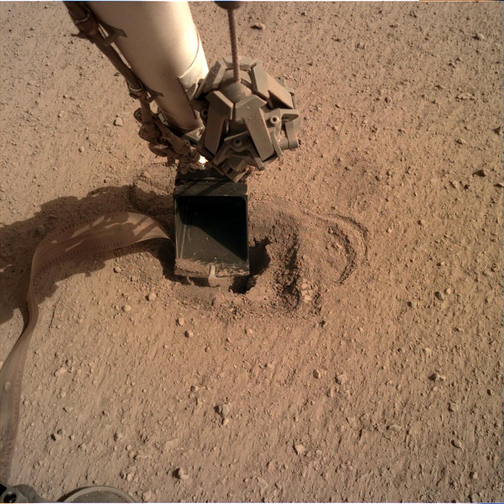Nasa's Mars lander InSight acquired this image using its Instrument Deployment Camera on Sol 550