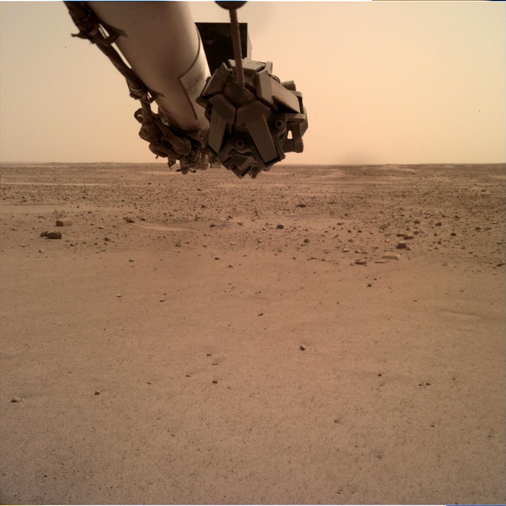 Nasa's Mars lander InSight acquired this image using its Instrument Deployment Camera on Sol 586