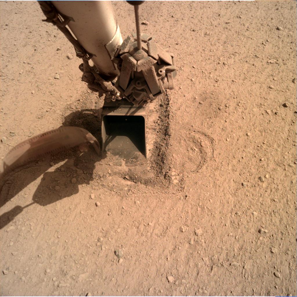 Nasa's Mars lander InSight acquired this image using its Instrument Deployment Camera on Sol 754