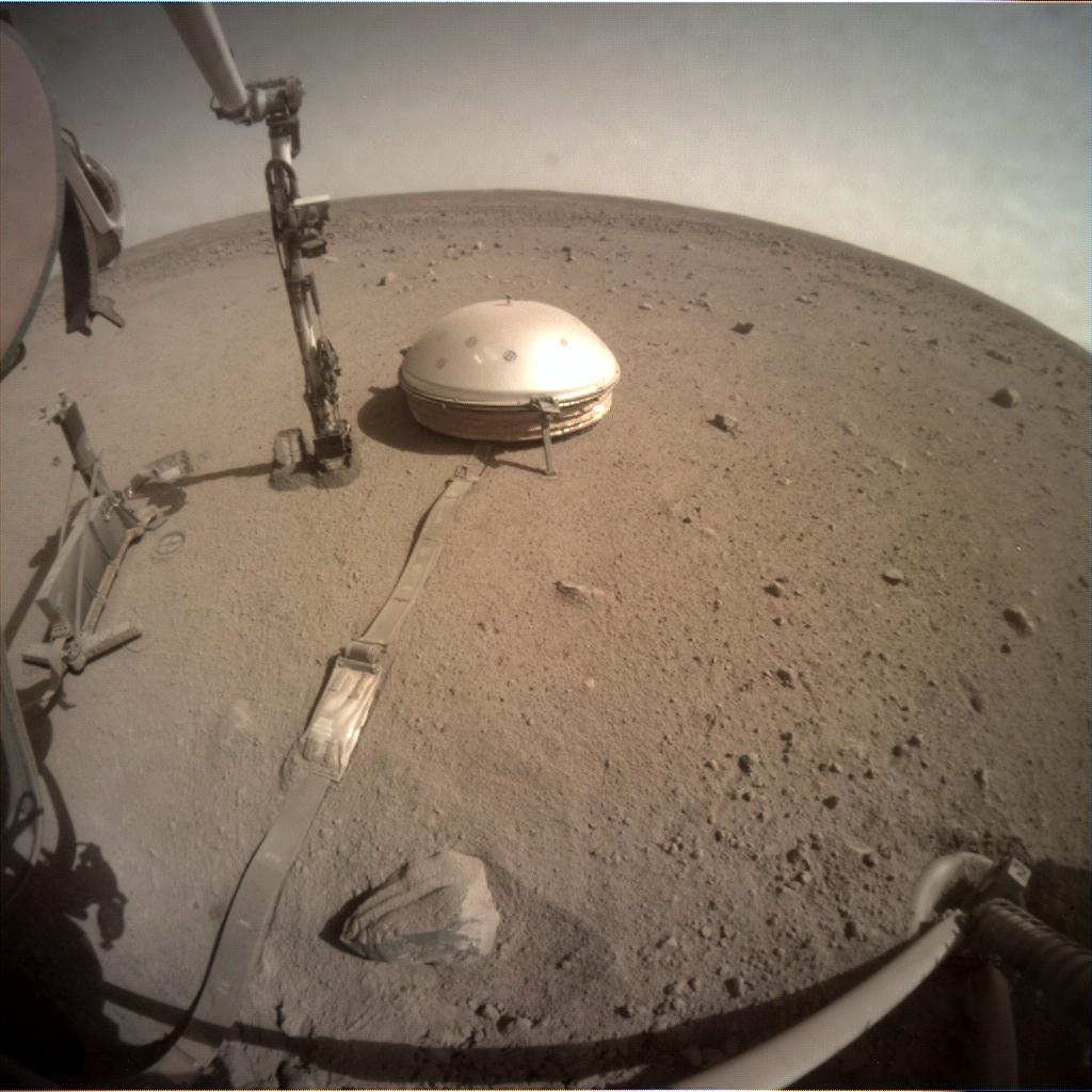 Nasa's Mars lander InSight acquired this image using its Instrument Context Camera on Sol 816