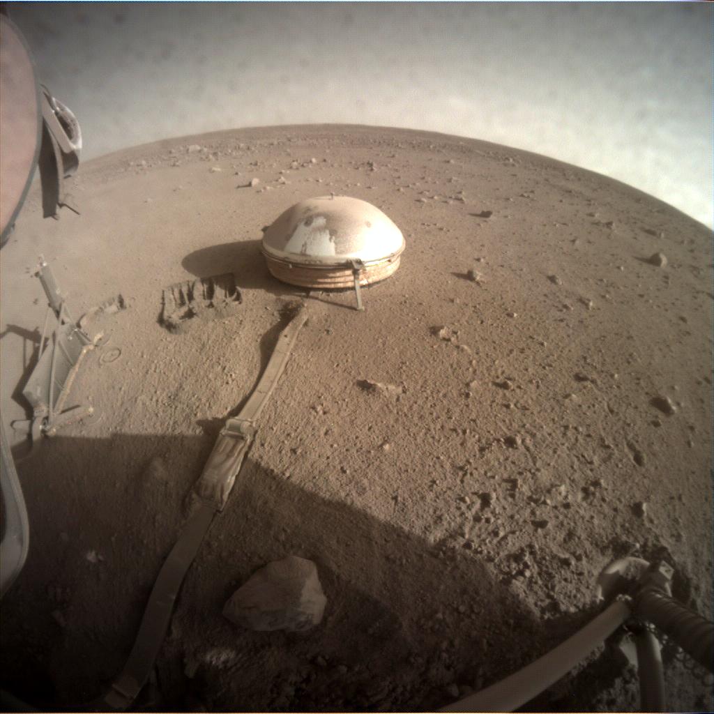 Nasa's Mars lander InSight acquired this image using its Instrument Context Camera on Sol 887