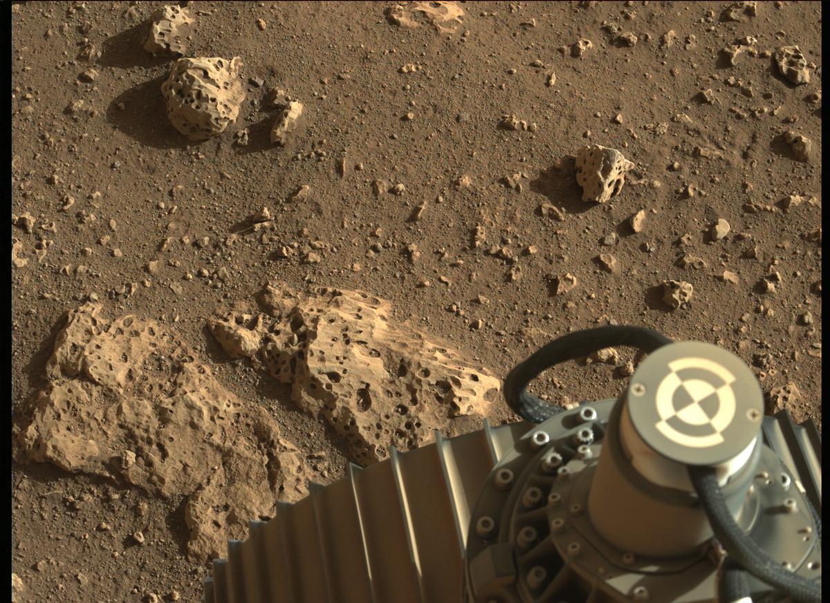 This image was taken by MCZ_LEFT onboard NASA's Mars rover Perseverance on Sol 3