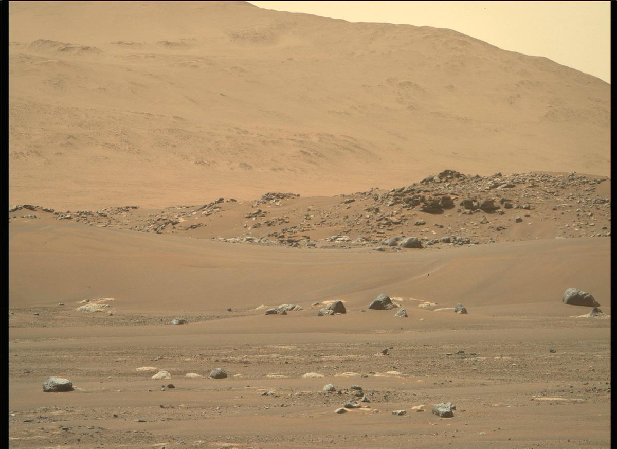 This image was taken by MCZ_RIGHT onboard NASA's Mars rover Perseverance on Sol 4