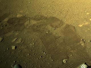 View image taken on Mars, Mars Perseverance Sol 14: Right Navigation Camera (Navcam)