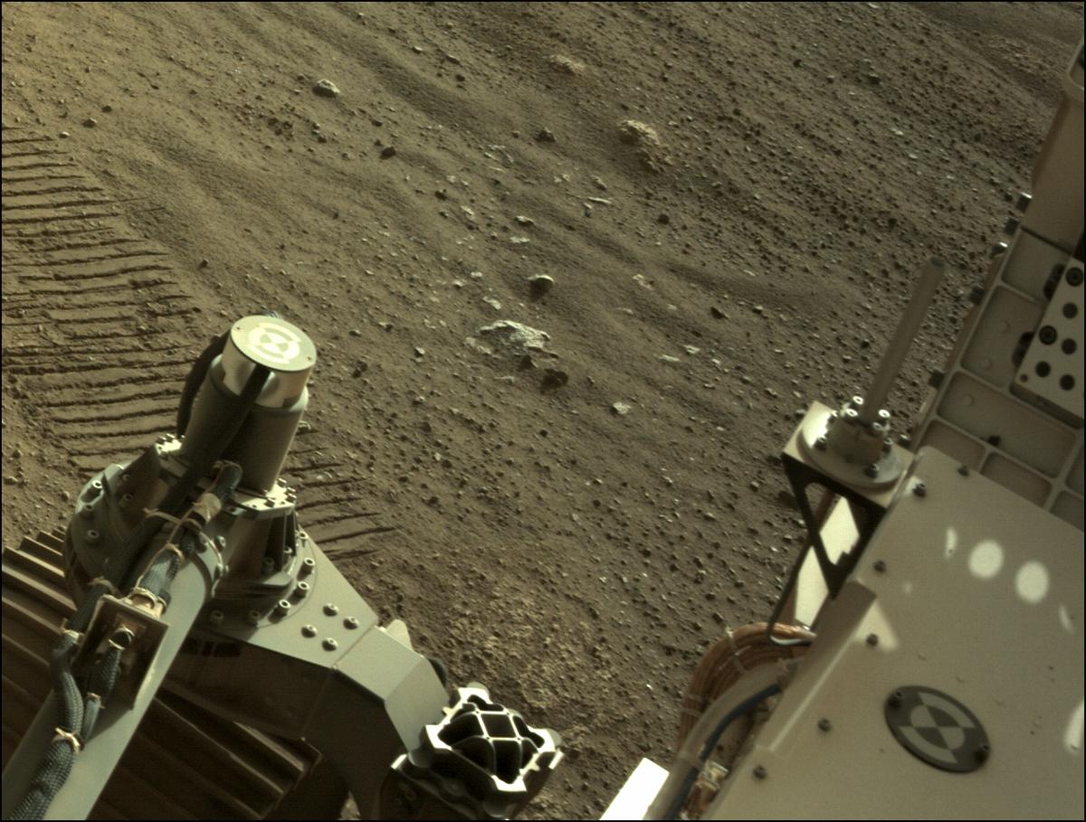 This image was taken by NAVCAM_RIGHT onboard NASA's Mars rover Perseverance on Sol 15