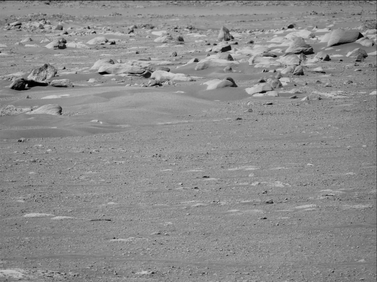 This image was taken by MCZ_LEFT onboard NASA's Mars rover Perseverance on Sol 15