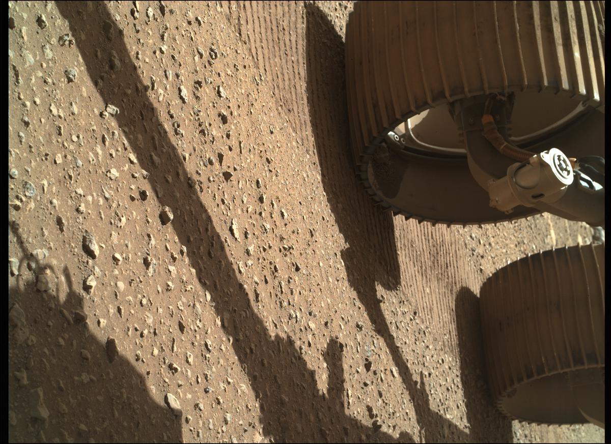 This image was taken by SHERLOC_WATSON onboard NASA's Mars rover Perseverance on Sol 21