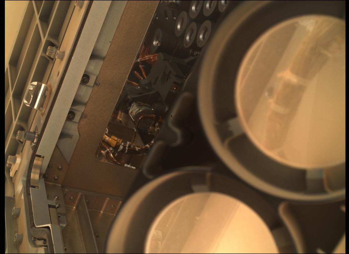 This image was taken by SHERLOC_WATSON onboard NASA's Mars rover Perseverance on Sol 22