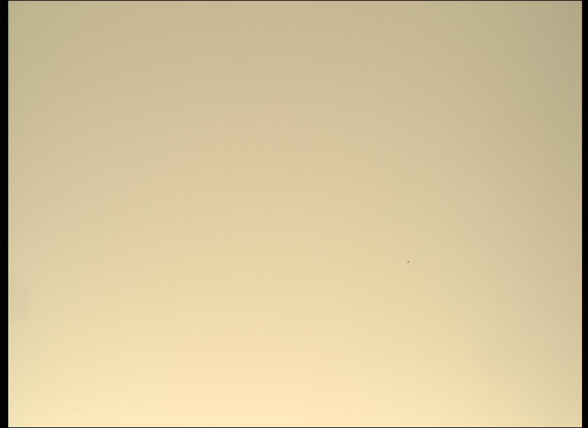 This image was taken by MCZ_RIGHT onboard NASA's Mars rover Perseverance on Sol 35