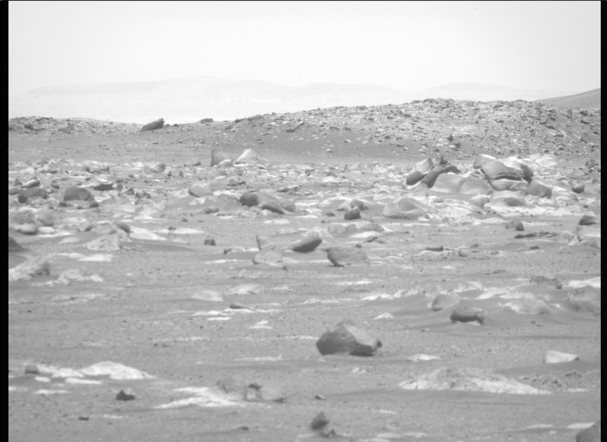 This image was taken by MCZ_RIGHT onboard NASA's Mars rover Perseverance on Sol 36