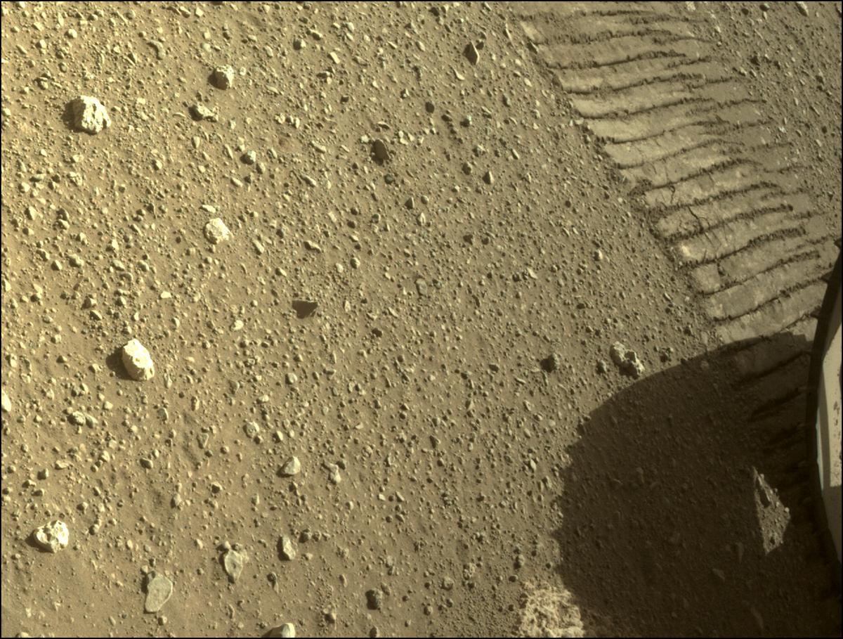 This image was taken by REAR_HAZCAM_LEFT onboard NASA's Mars rover Perseverance on Sol 43