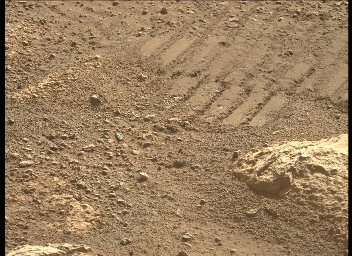 This image was taken by MCZ_LEFT onboard NASA's Mars rover Perseverance on Sol 46