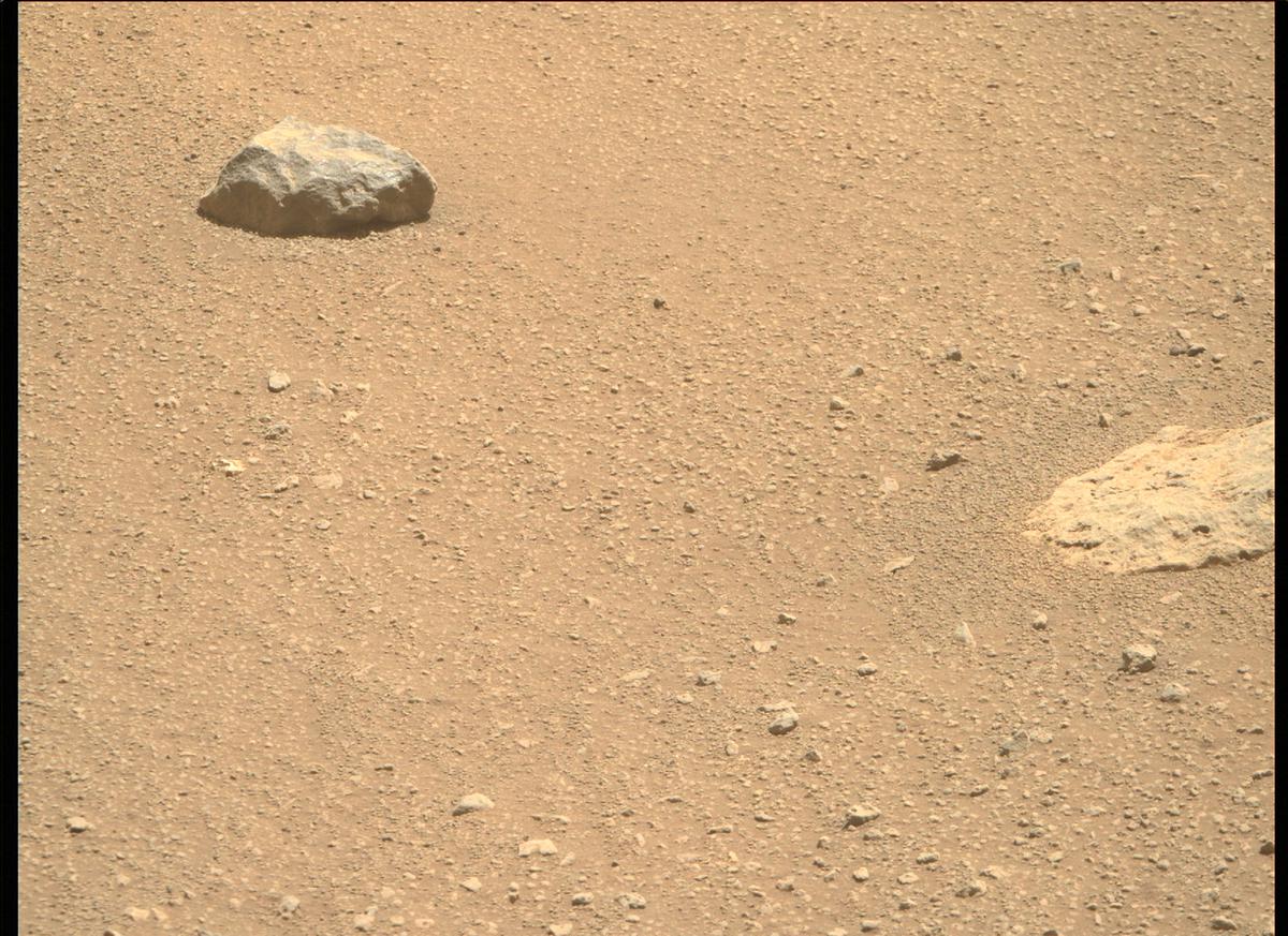 This image was taken by MCZ_RIGHT onboard NASA's Mars rover Perseverance on Sol 53