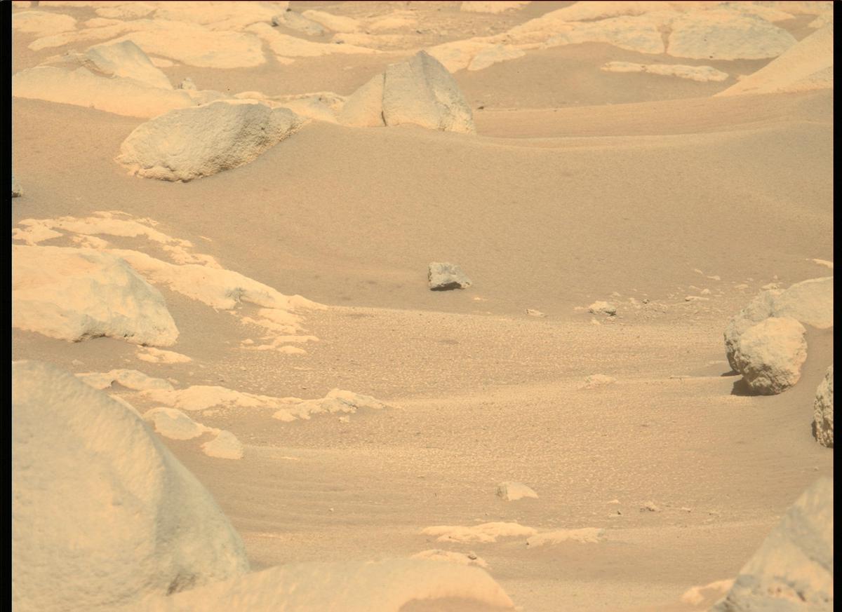 This image was taken by MCZ_LEFT onboard NASA's Mars rover Perseverance on Sol 59