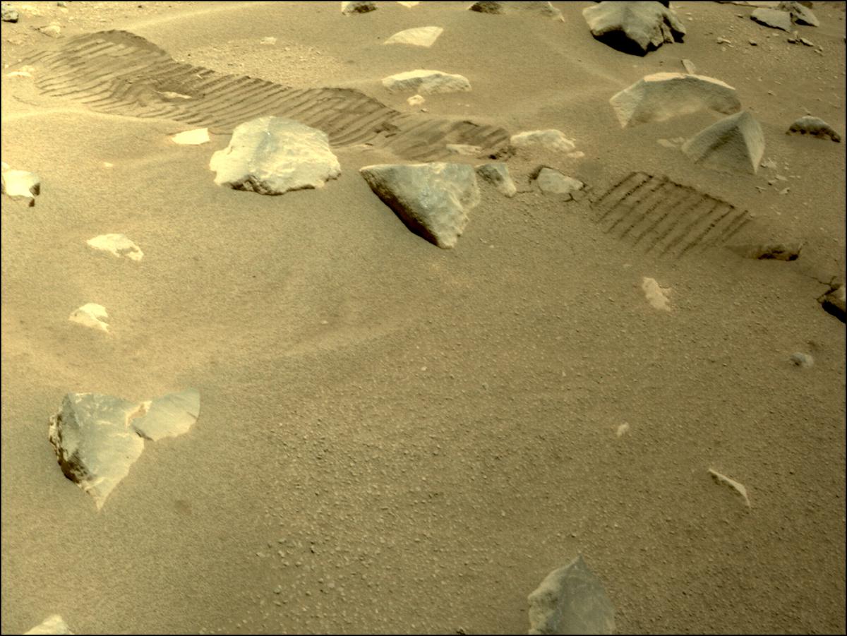 This image was taken by NAVCAM_RIGHT onboard NASA's Mars rover Perseverance on Sol 61