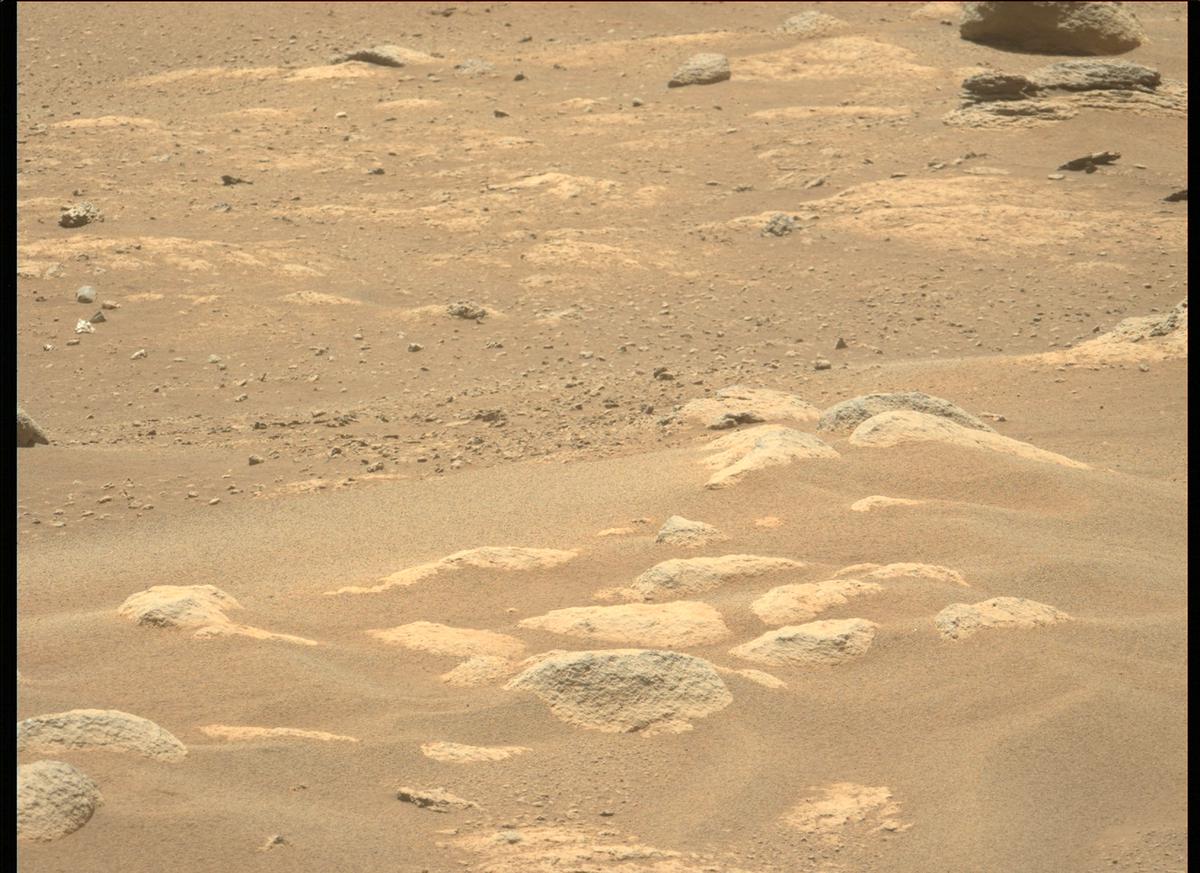 This image was taken by MCZ_LEFT onboard NASA's Mars rover Perseverance on Sol 62