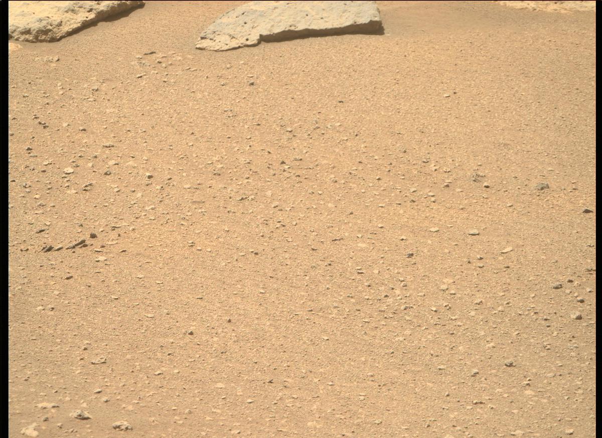 This image was taken by MCZ_RIGHT onboard NASA's Mars rover Perseverance on Sol 62