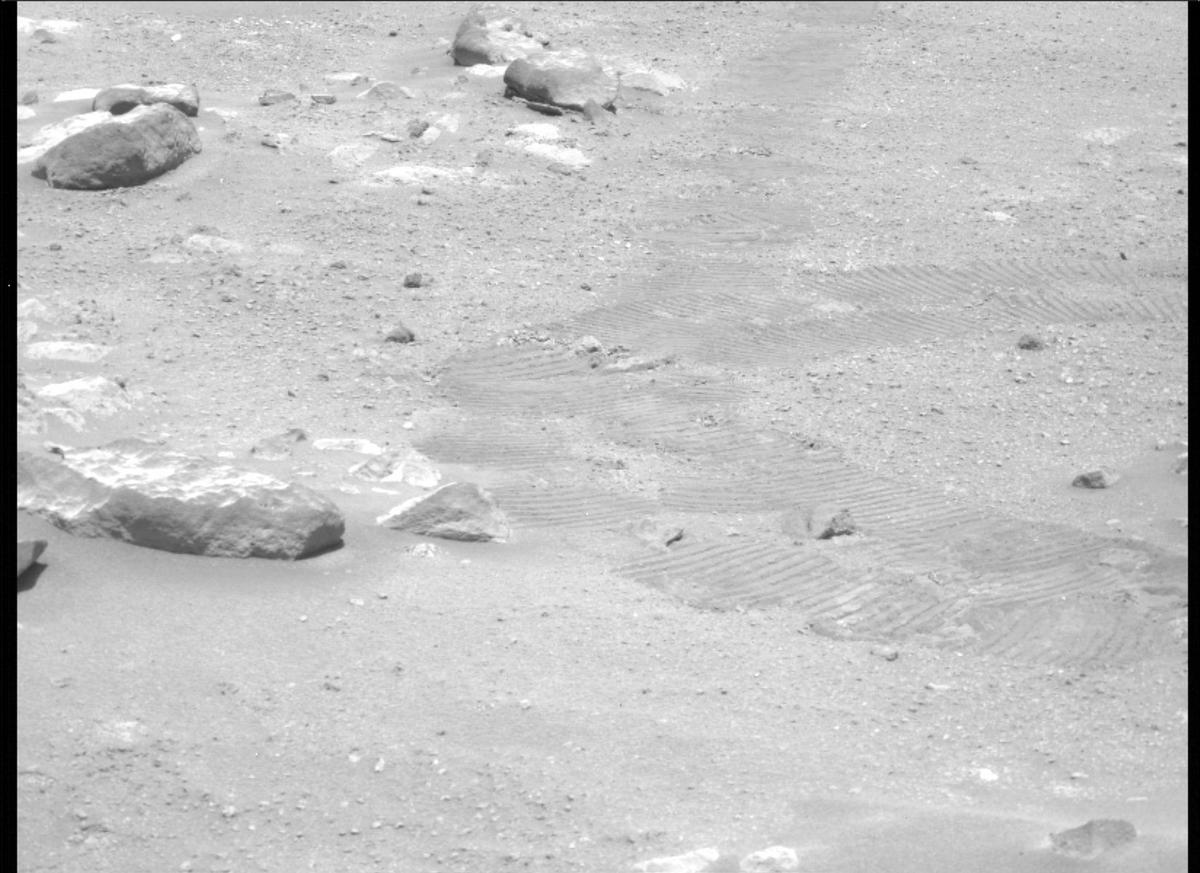 This image was taken by MCZ_LEFT onboard NASA's Mars rover Perseverance on Sol 63