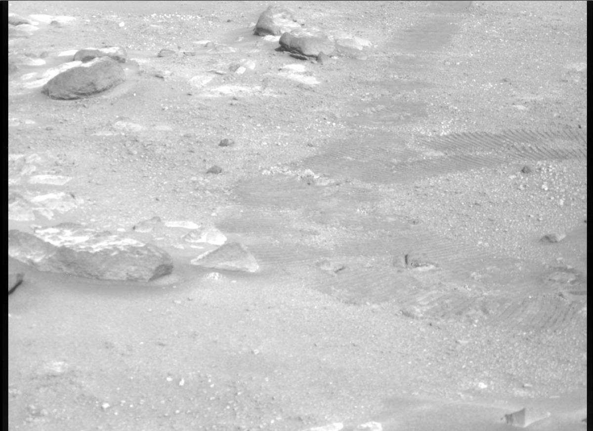 This image was taken by MCZ_RIGHT onboard NASA's Mars rover Perseverance on Sol 63