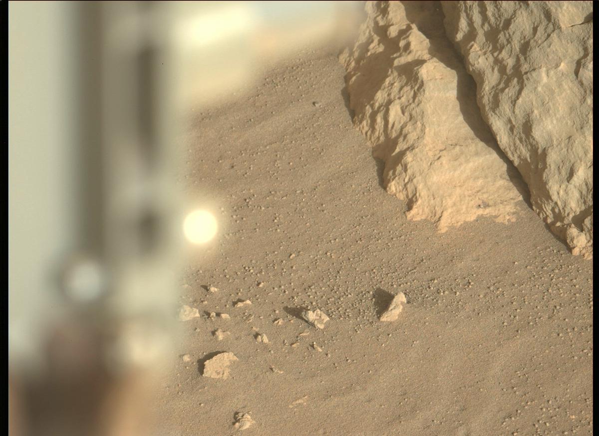 This image was taken by MCZ_LEFT onboard NASA's Mars rover Perseverance on Sol 64