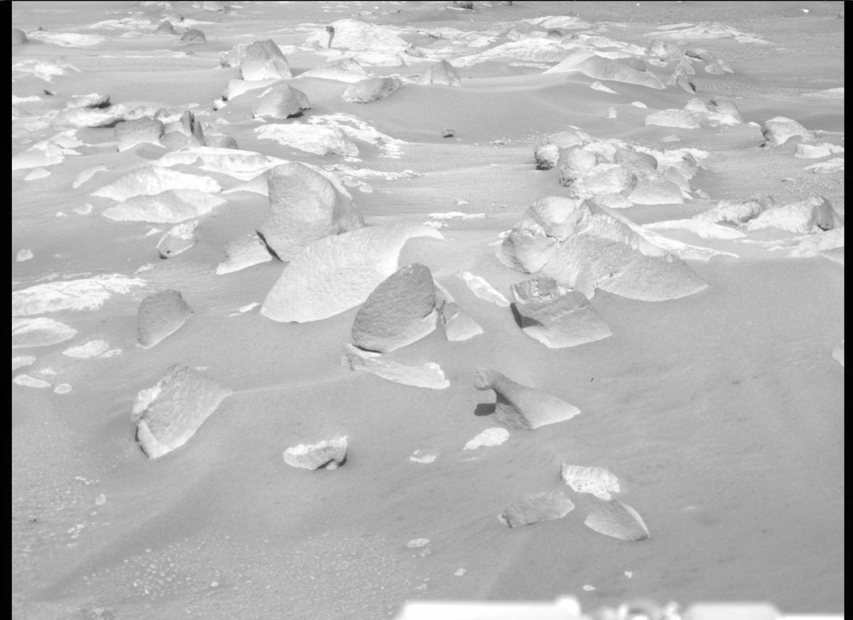 This image was taken by MCZ_RIGHT onboard NASA's Mars rover Perseverance on Sol 64