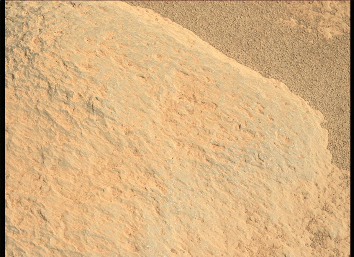 This image was taken by MCZ_LEFT onboard NASA's Mars rover Perseverance on Sol 67