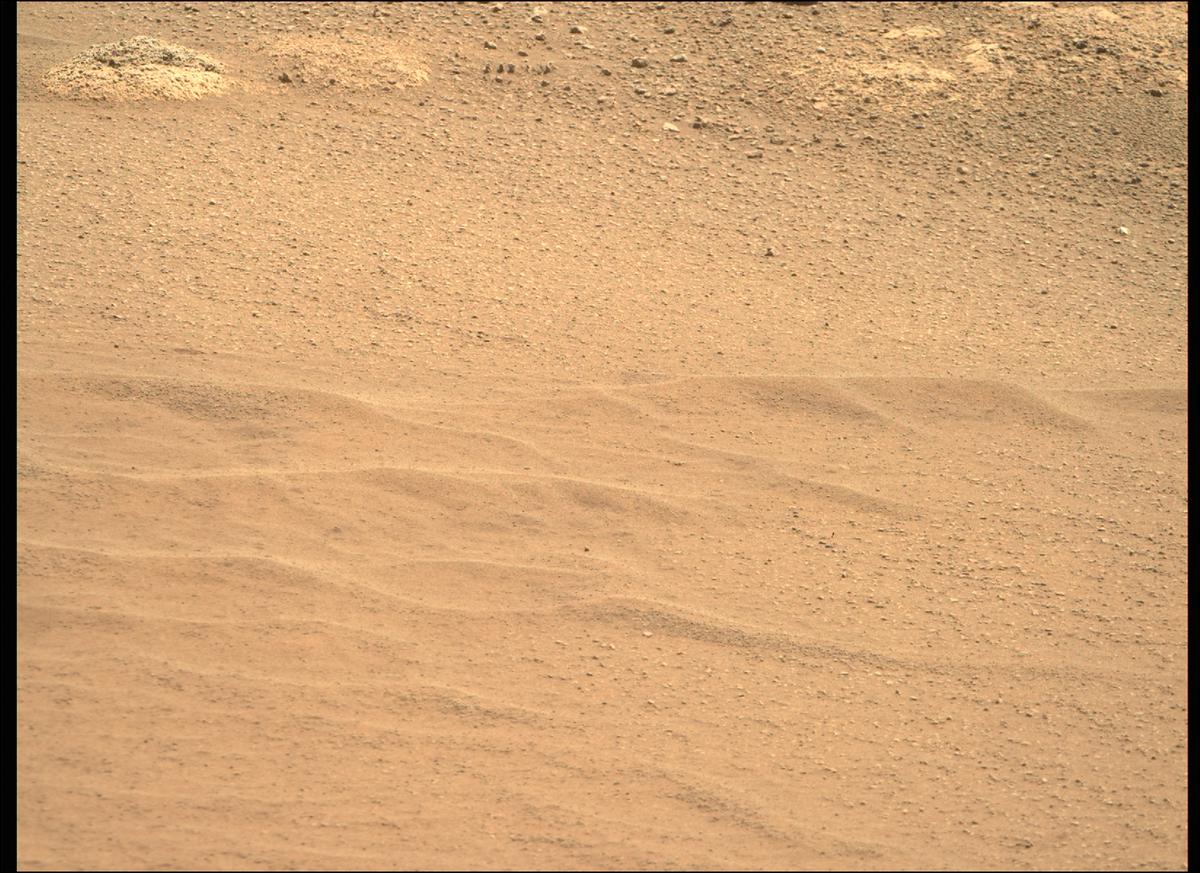 This image was taken by MCZ_RIGHT onboard NASA's Mars rover Perseverance on Sol 72