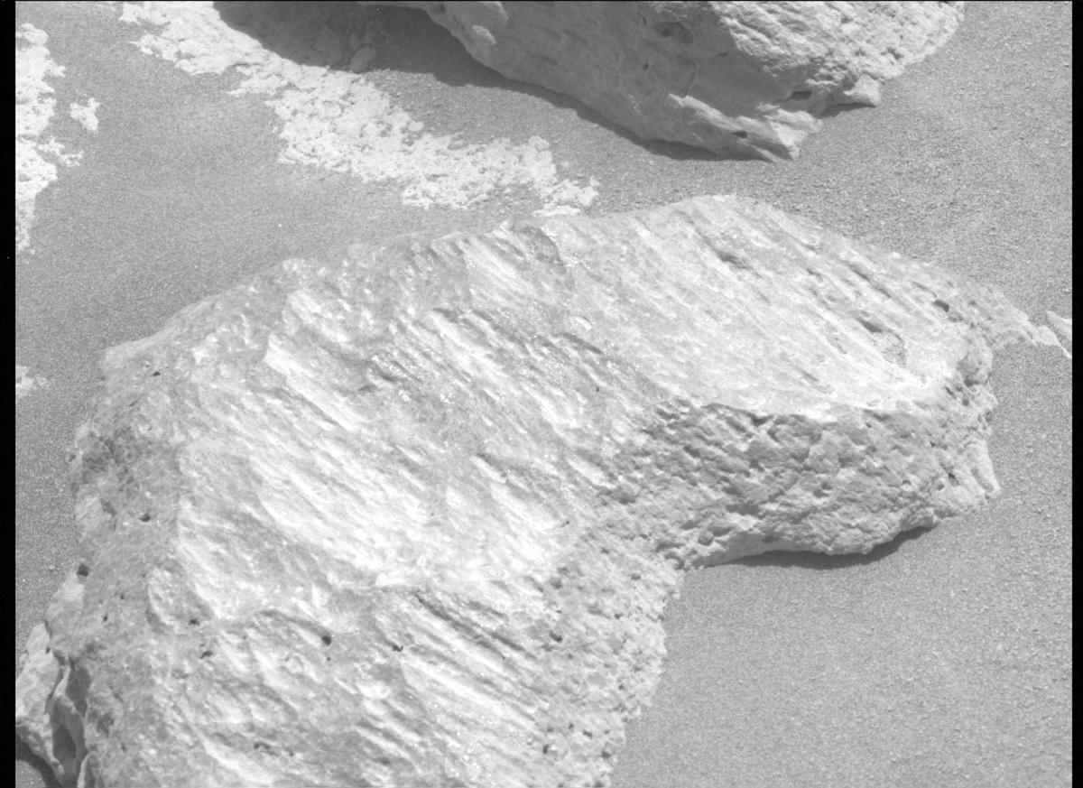 This image was taken by MCZ_LEFT onboard NASA's Mars rover Perseverance on Sol 79