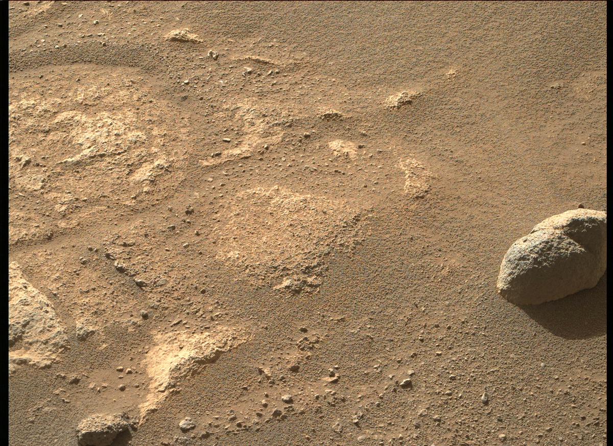 This image was taken by MCZ_RIGHT onboard NASA's Mars rover Perseverance on Sol 84