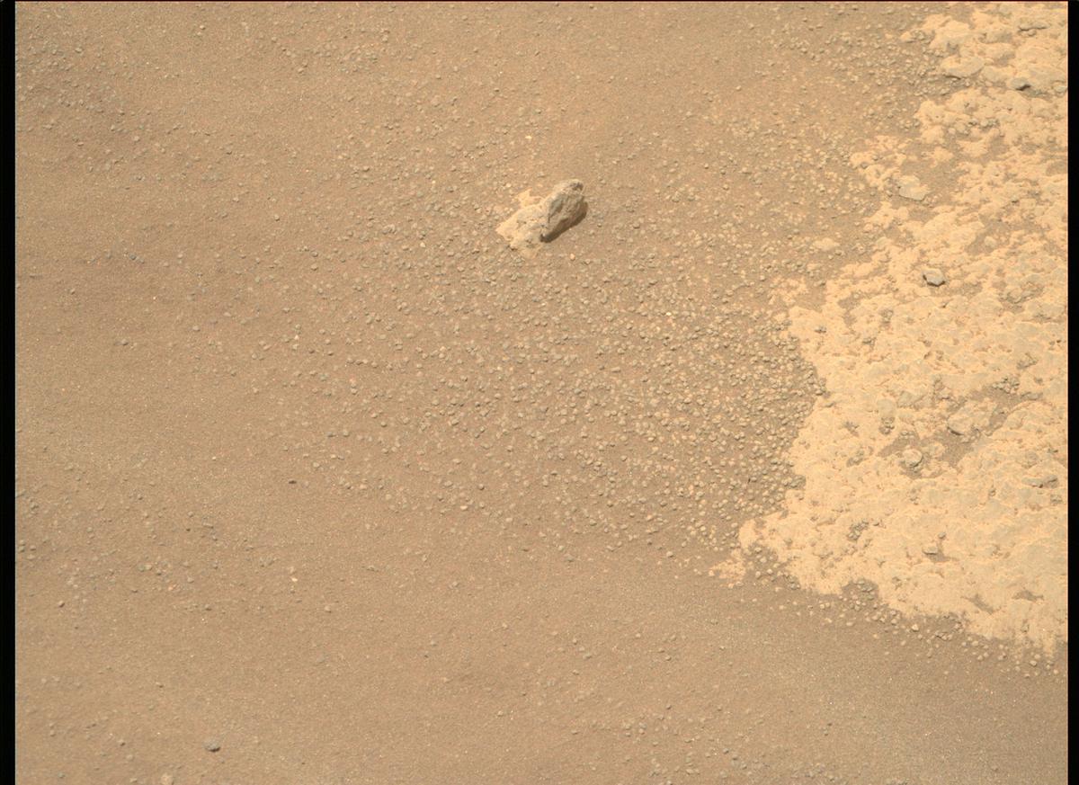 This image was taken by MCZ_RIGHT onboard NASA's Mars rover Perseverance on Sol 87