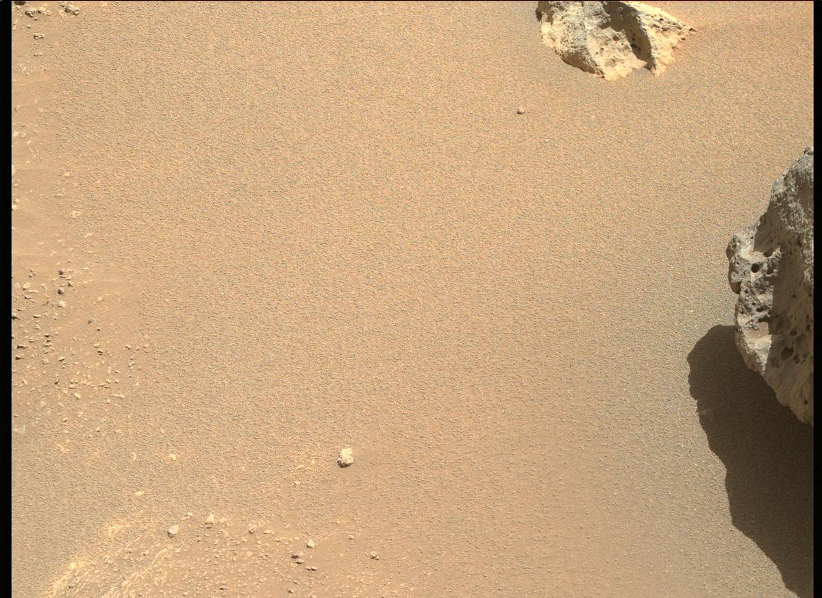 This image was taken by MCZ_RIGHT onboard NASA's Mars rover Perseverance on Sol 88