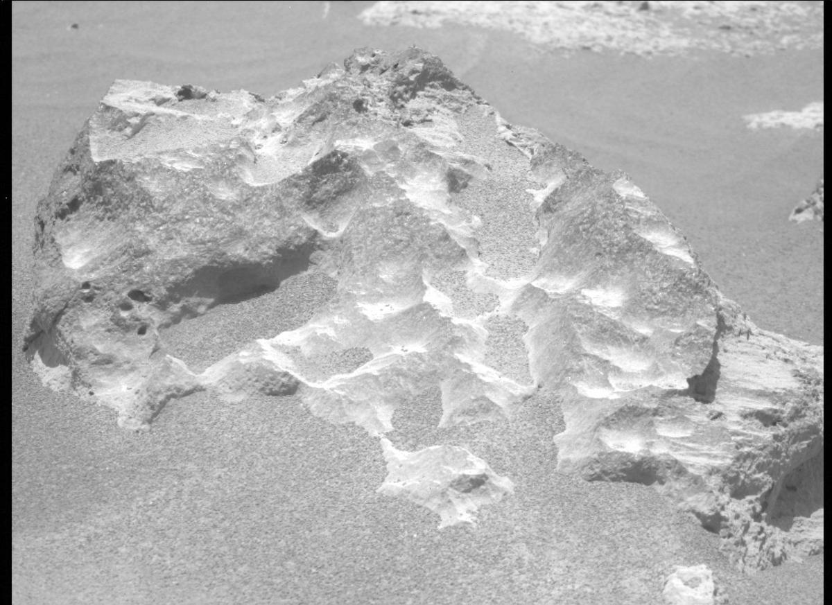 This image was taken by MCZ_LEFT onboard NASA's Mars rover Perseverance on Sol 91