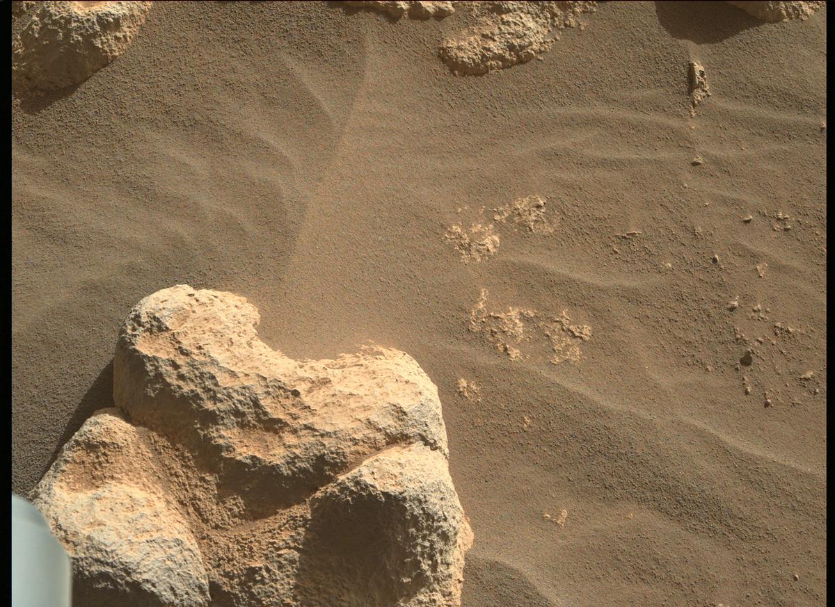 This image was taken by MCZ_RIGHT onboard NASA's Mars rover Perseverance on Sol 91