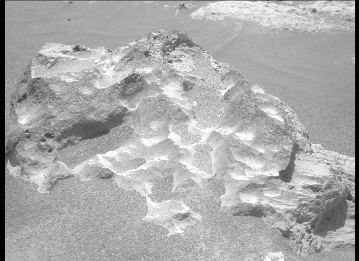 This image was taken by MCZ_RIGHT onboard NASA's Mars rover Perseverance on Sol 91