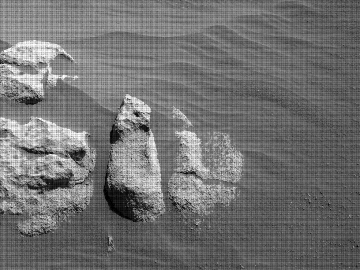 This image was taken by NAVCAM_RIGHT onboard NASA's Mars rover Perseverance on Sol 92