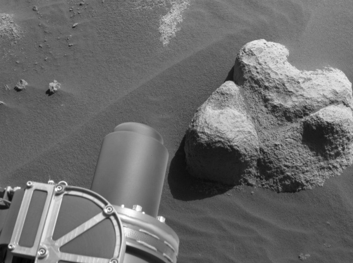 This image was taken by NAVCAM_RIGHT onboard NASA's Mars rover Perseverance on Sol 92
