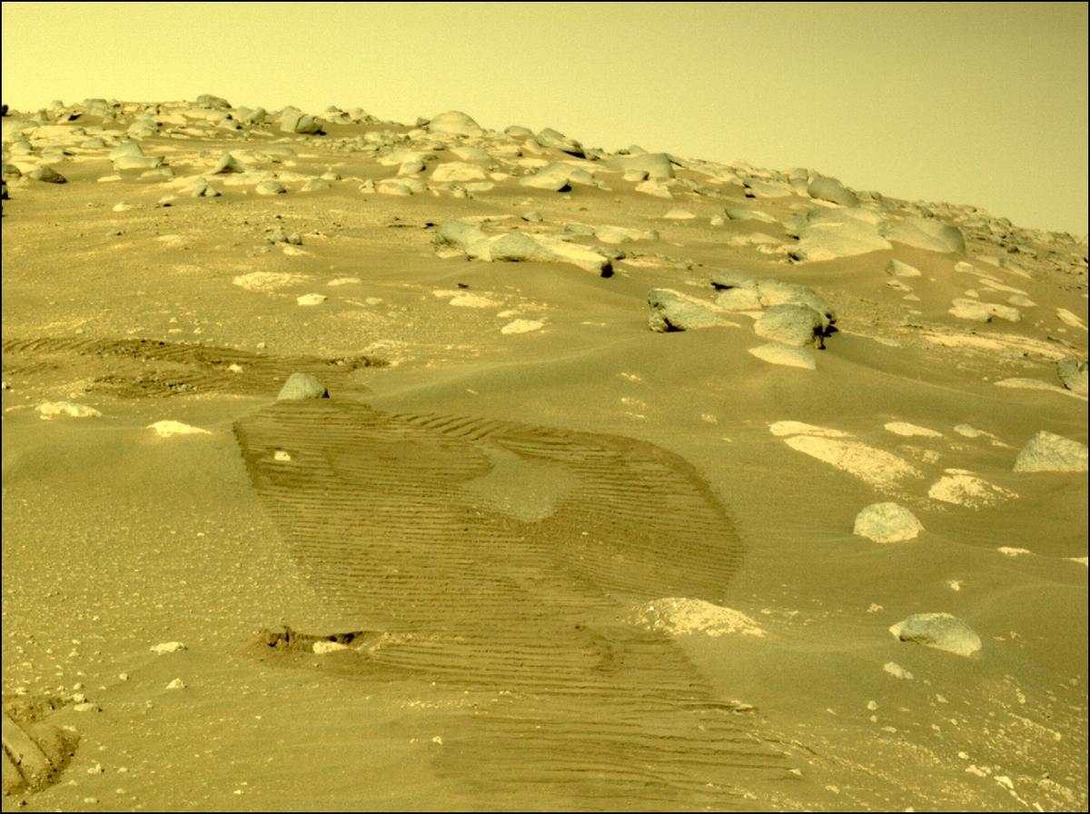 This image was taken by REAR_HAZCAM_RIGHT onboard NASA's Mars rover Perseverance on Sol 92