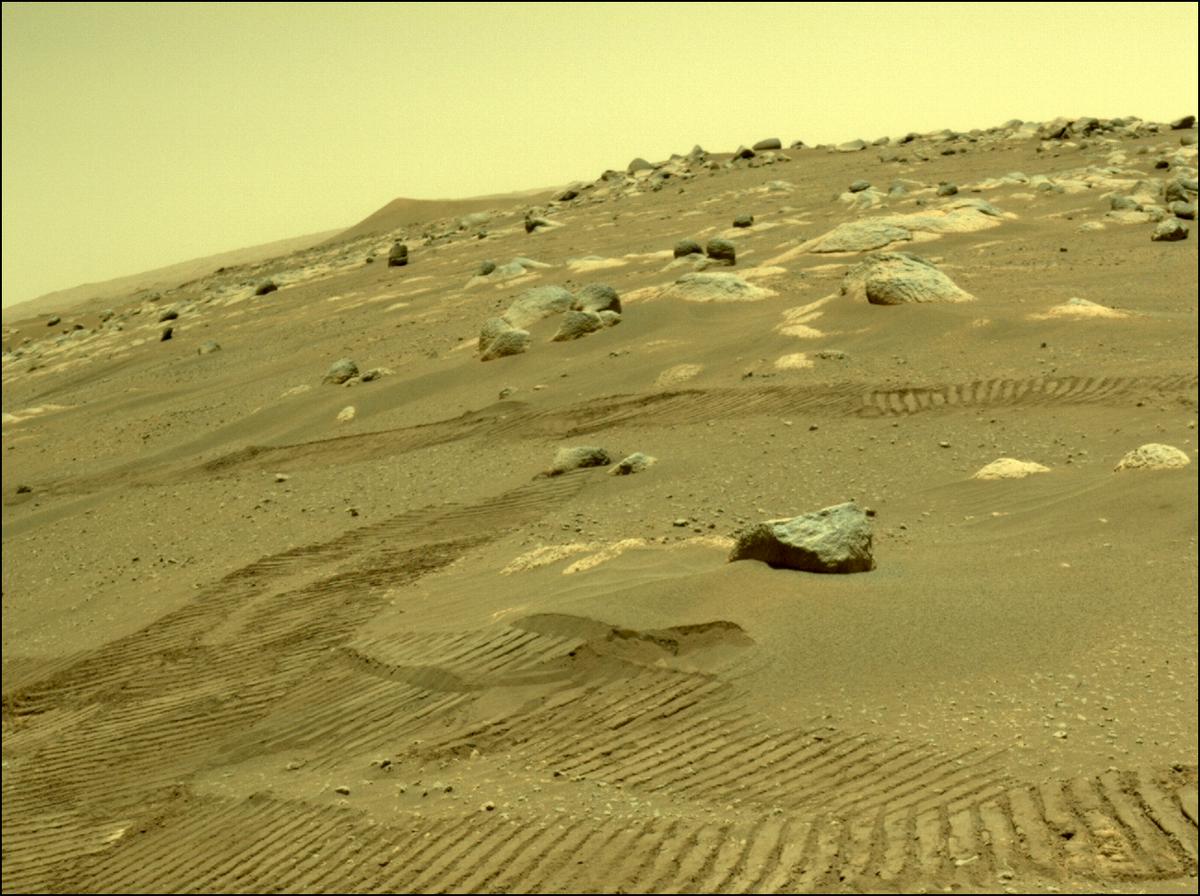 This image was taken by REAR_HAZCAM_RIGHT onboard NASA's Mars rover Perseverance on Sol 93