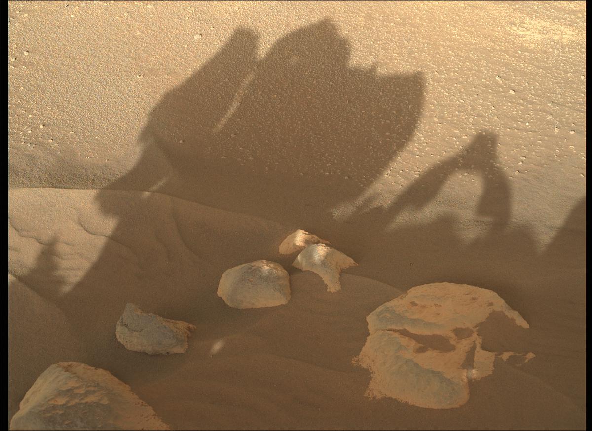 This image was taken by MCZ_RIGHT onboard NASA's Mars rover Perseverance on Sol 93