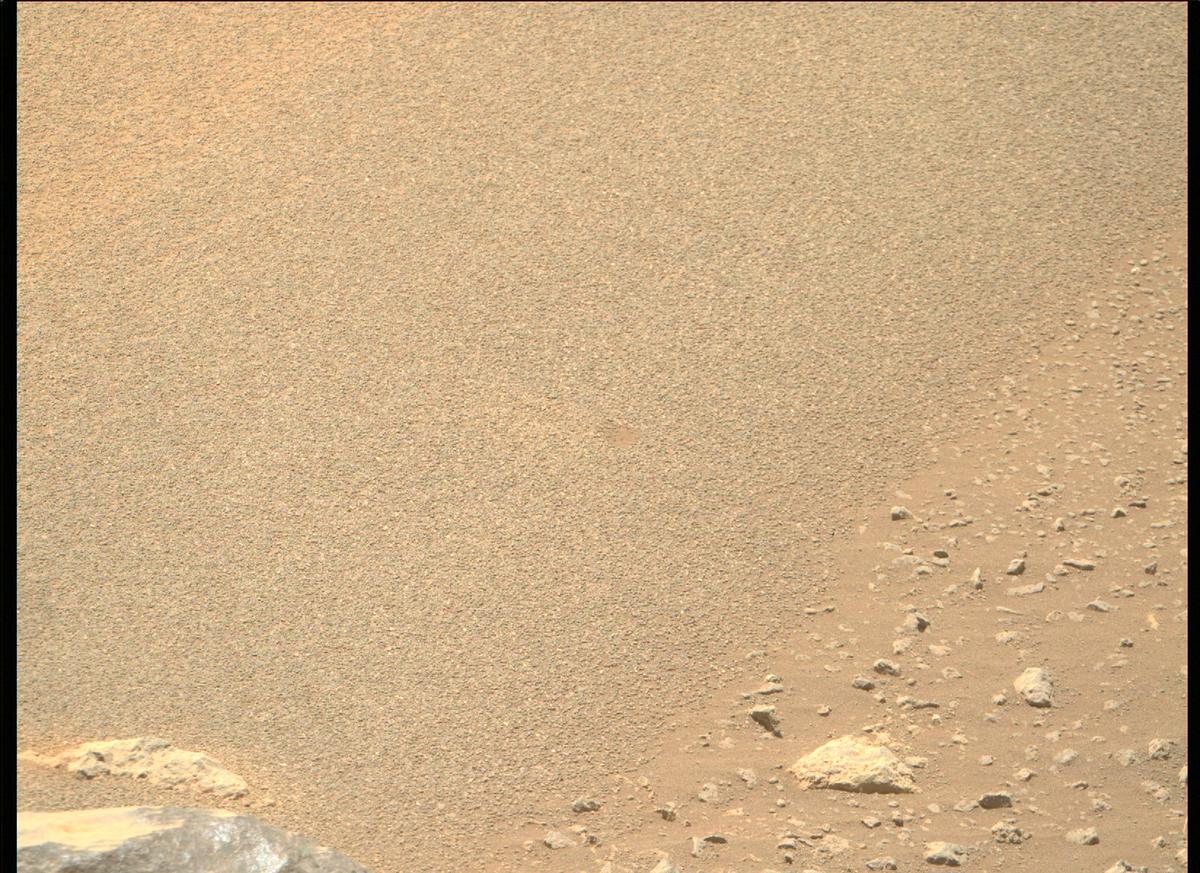 This image was taken by MCZ_RIGHT onboard NASA's Mars rover Perseverance on Sol 103