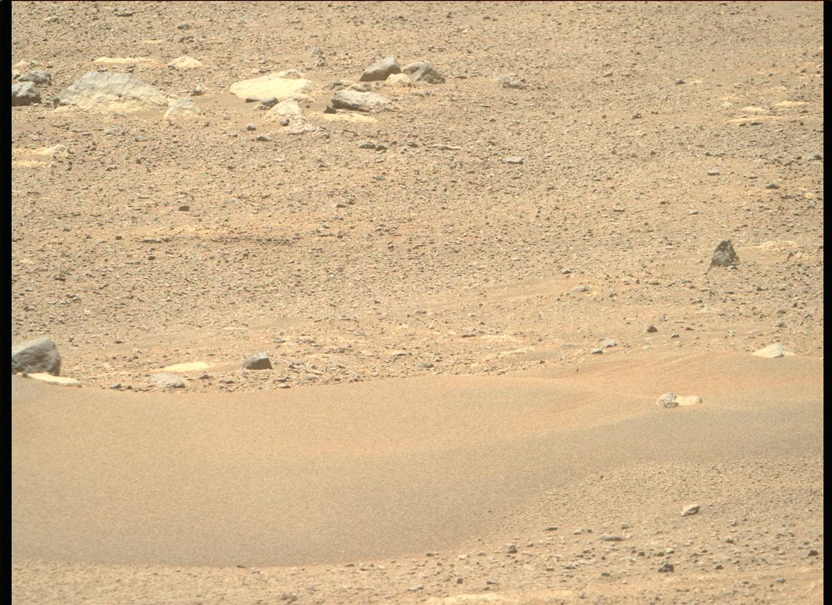 This image was taken by MCZ_RIGHT onboard NASA's Mars rover Perseverance on Sol 103