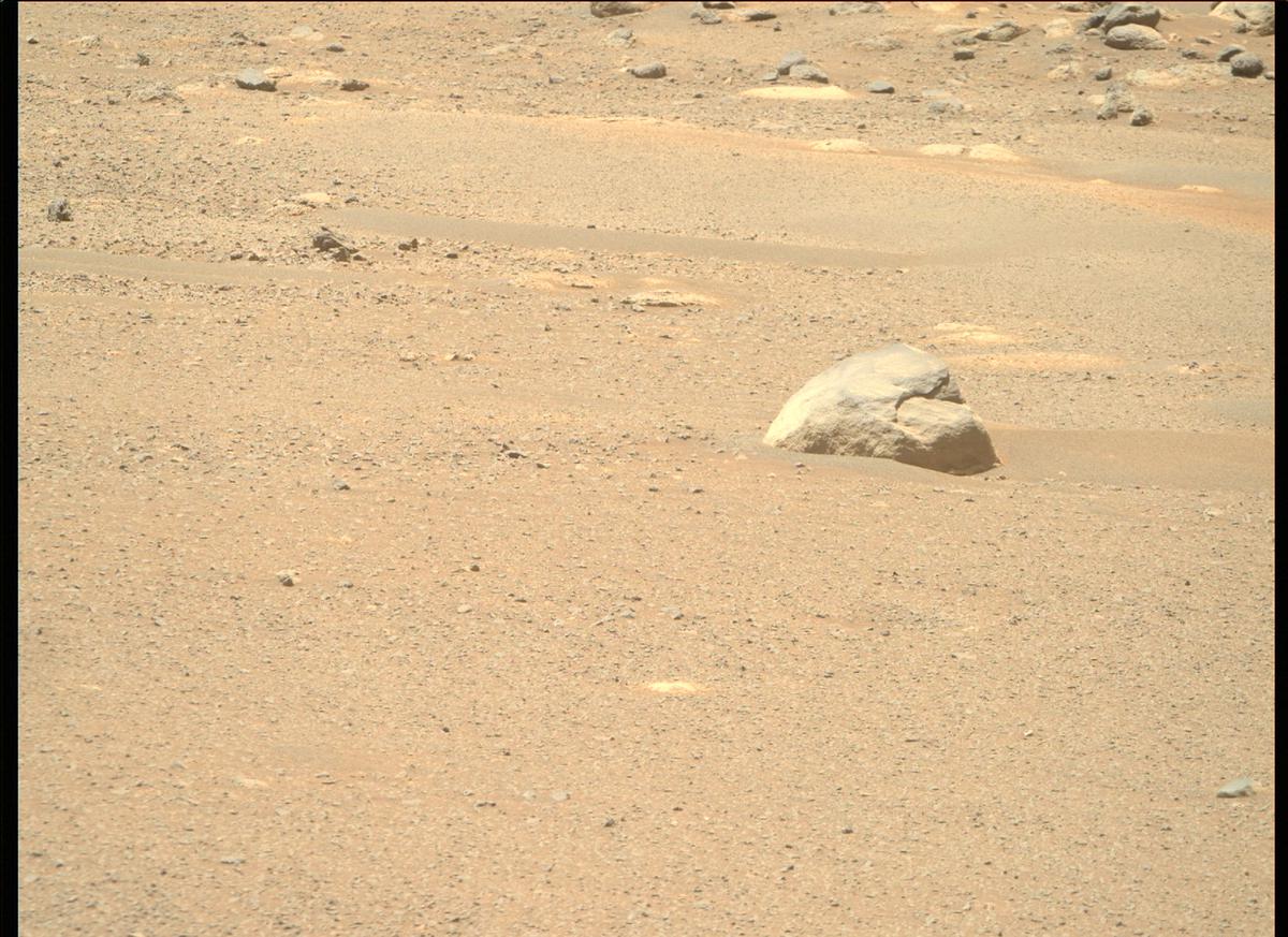 This image was taken by MCZ_RIGHT onboard NASA's Mars rover Perseverance on Sol 105