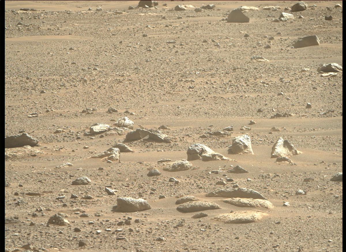This image was taken by MCZ_RIGHT onboard NASA's Mars rover Perseverance on Sol 105